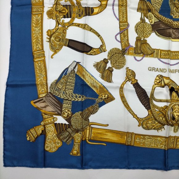 Hermes scarf Carre 90 Blue Silk100% - Picture 5 of 11